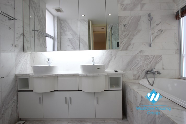 Modern 5 bedroom house for rent in Golden Westlake, Ha Noi