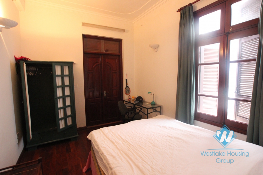 House with 5 bedrooms for rent in Xuan Dieu area, Tay Ho, Ha Noi
