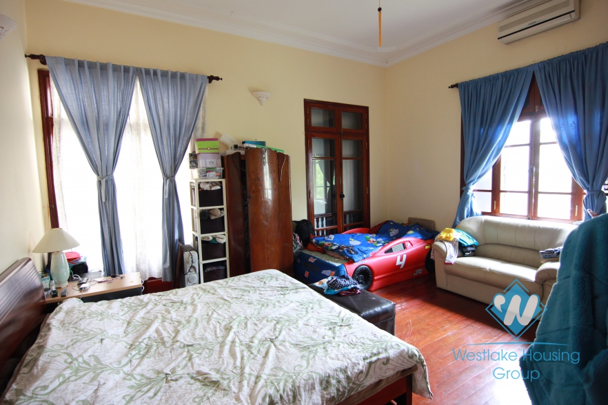 Beautiful garden house for rent on the lakeshore Tay Ho, Hanoi