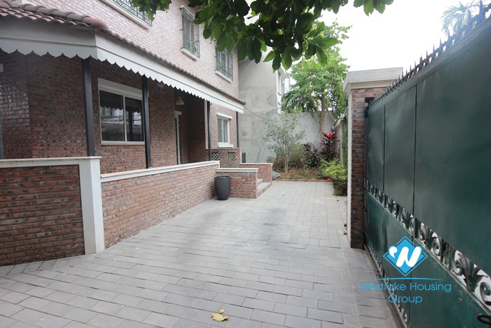 Beautiful house for rent in Long Bien Area, Ha Noi. 