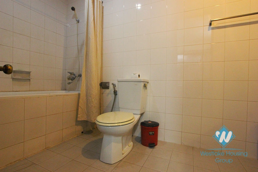 Good apartment one bedroom in Au co st, Tay Ho, Ha Noi