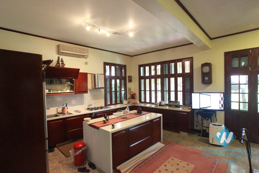 Beautiful house with big garden and lake view for lease in  Tay Ho District