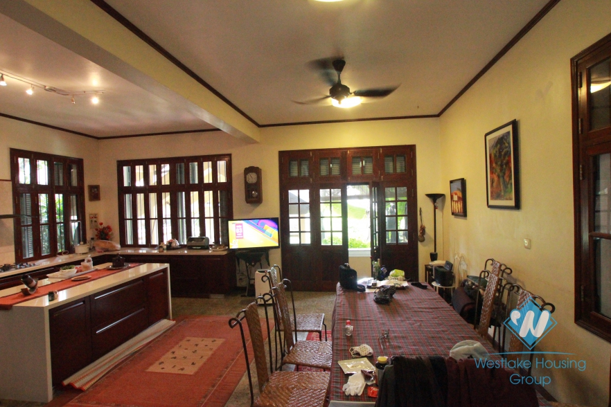 Beautiful house with big garden and lake view for lease in  Tay Ho District