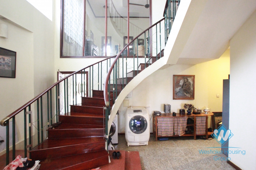 Beautiful house with big garden and lake view for lease in  Tay Ho District