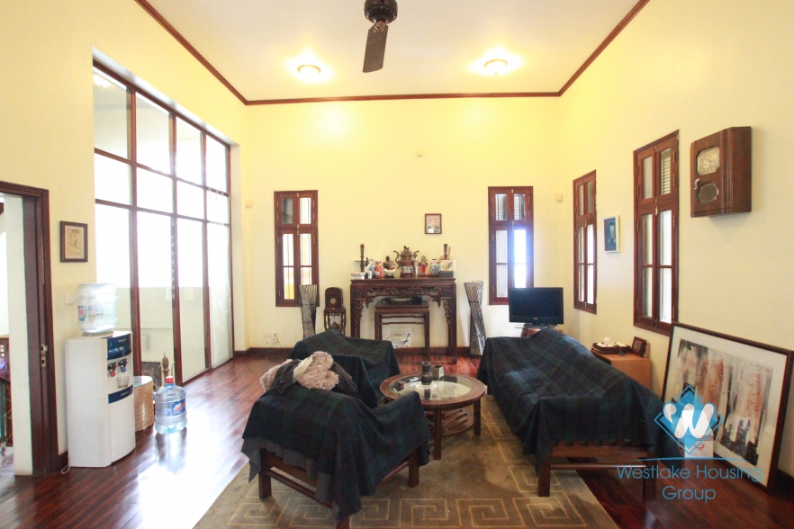 Beautiful house with big garden and lake view for lease in  Tay Ho District