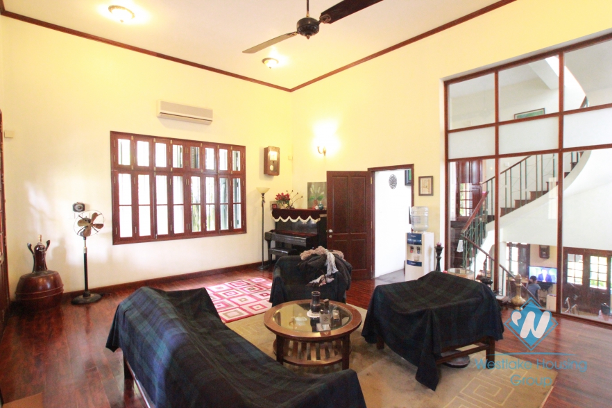 Beautiful house with big garden and lake view for lease in  Tay Ho District