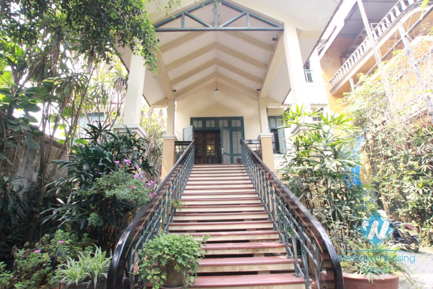 Beautiful house with big garden and lake view for lease in  Tay Ho District