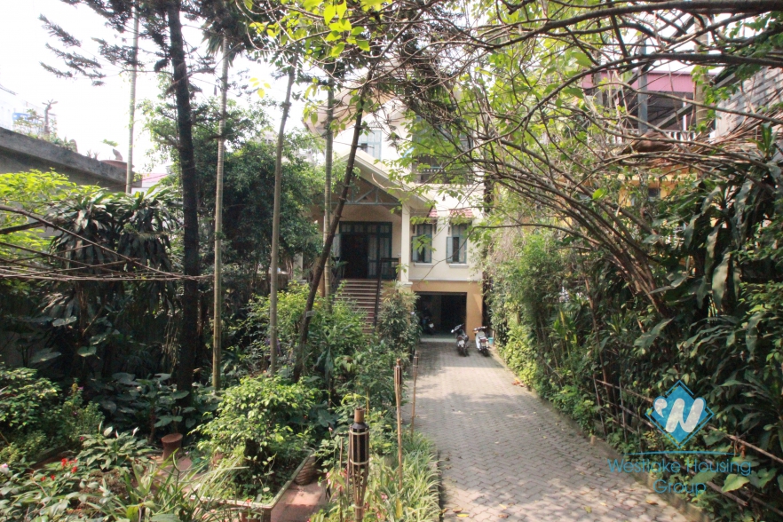 Beautiful house with big garden and lake view for lease in  Tay Ho District