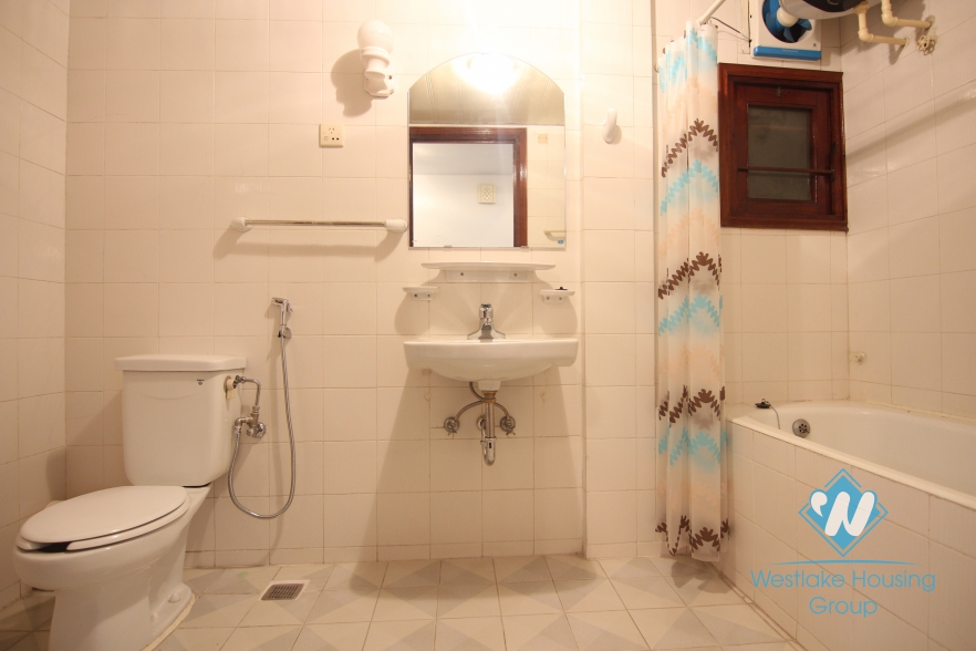 Really nice house for rent in Ba Dinh district, Ha Noi