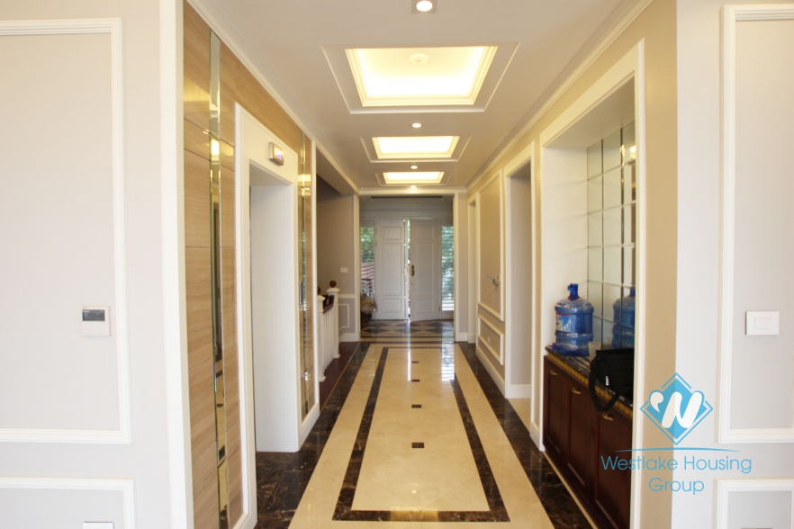 Luxury house with lake view available for lease in Westlake area, fully furnished.