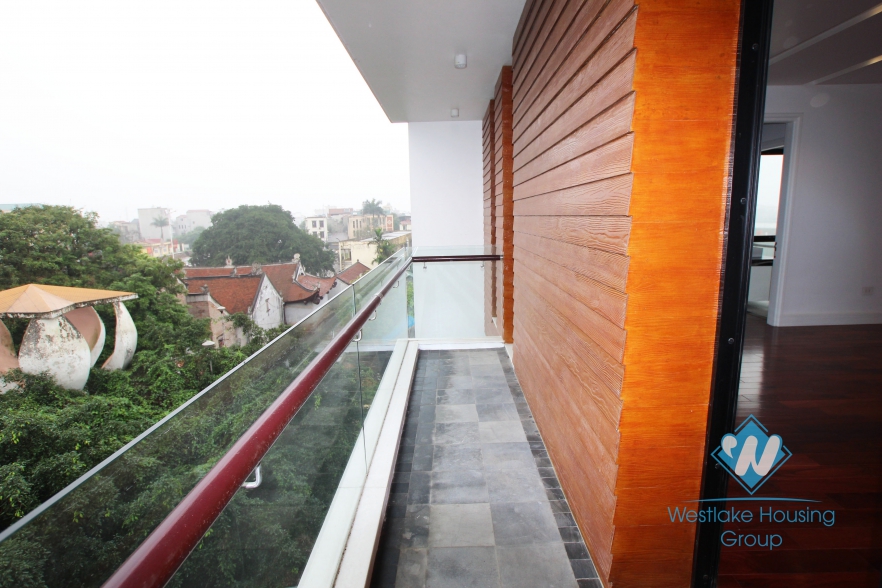 Luxury house with lake view available for lease in Westlake area, fully furnished.