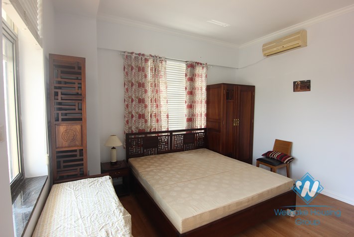 Cheap two bedrooms apartment for rent in Doi Nhan street, Ba Dinh district, Ha Noi