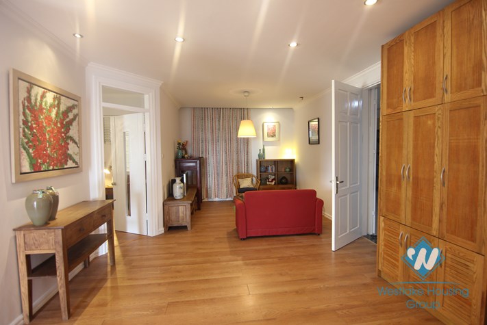 Cheap two bedrooms apartment for rent in Doi Nhan street, Ba Dinh district, Ha Noi