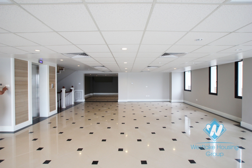 Luxury house with lake view available for lease in Westlake area, fully furnished.