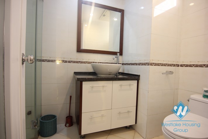 Cheap two bedrooms apartment for rent in Doi Nhan street, Ba Dinh district, Ha Noi