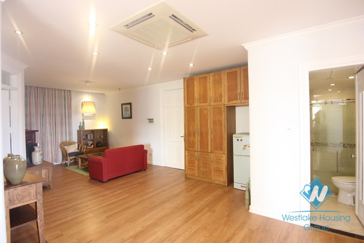 Cheap two bedrooms apartment for rent in Doi Nhan street, Ba Dinh district, Ha Noi