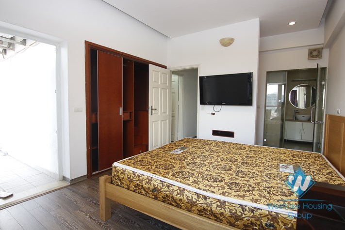 An elegant 3 bedroom apartment for rent in Ba Dinh District