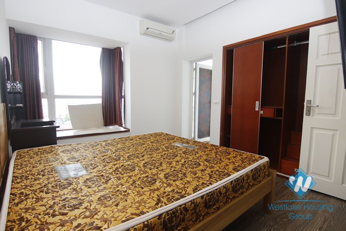 An elegant 3 bedroom apartment for rent in Ba Dinh District