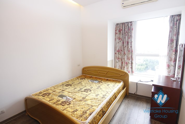 An elegant 3 bedroom apartment for rent in Ba Dinh District