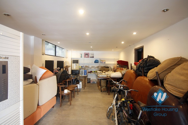 Office, cafe shop for rent in Tay ho, Ha noi