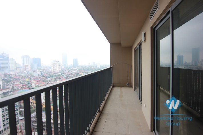 Nice two bedrooms apartment for rent in Sky City building, Lang Ha street, Ha Noi