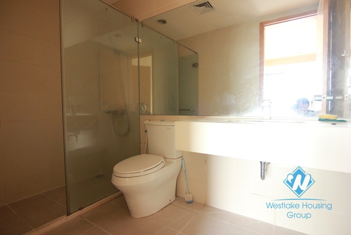 Nice two bedrooms apartment for rent in Sky City building, Lang Ha street, Ha Noi