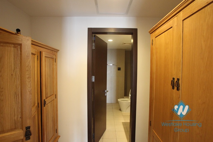 Hight floor apartment for rent with nice view in Nui Truc, Ha Noi 