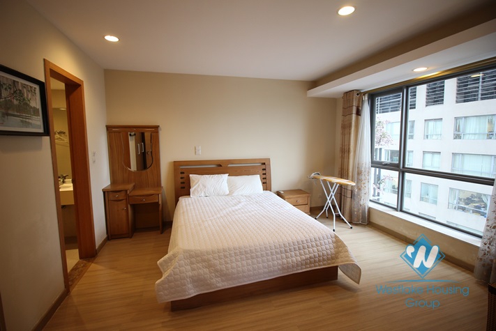 A beautiful apartment with 3 bedrooms for rent in the Sky City, Dong Da, Ha Noi