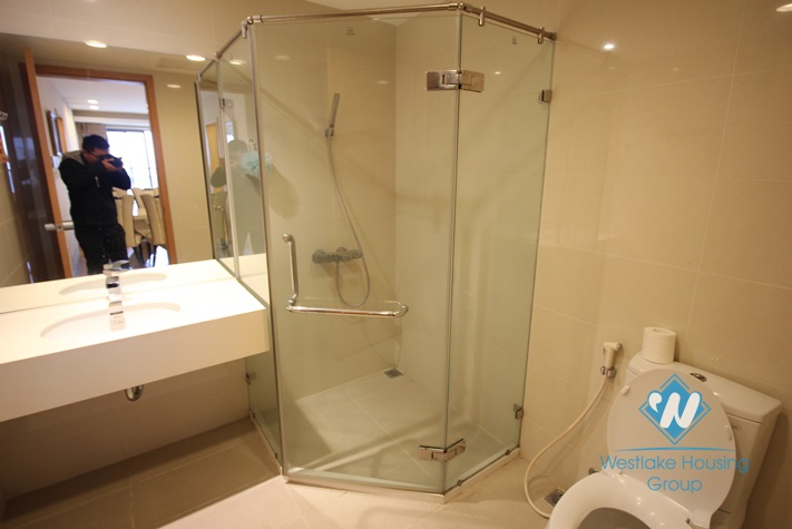A beautiful apartment with 3 bedrooms for rent in the Sky City, Dong Da, Ha Noi