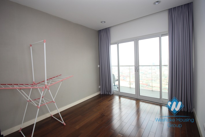 Three bedrooms apartment for rent in Lancaster Ba Dinh, Ha Noi