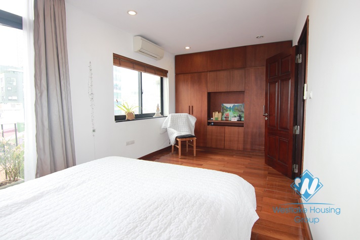 Duplex apartment for rent in Truc Bach with beaitiful view of West lake