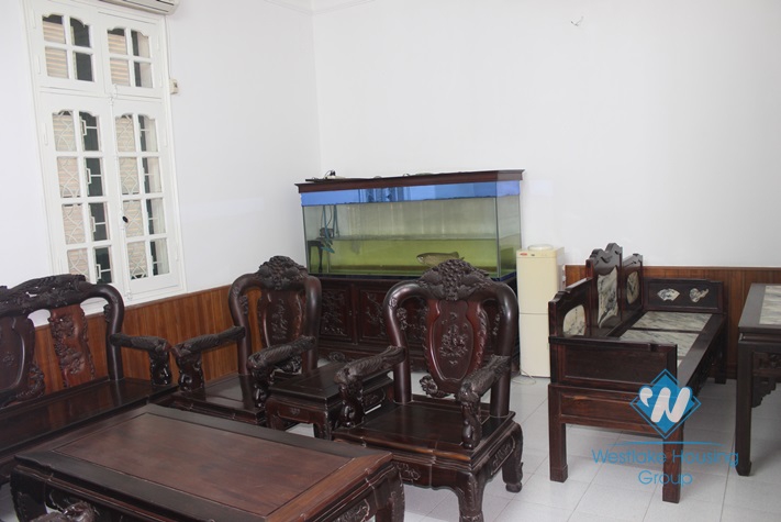 Nice house with yard for lease in Xuan Dieu street, Tay Ho, Hanoi