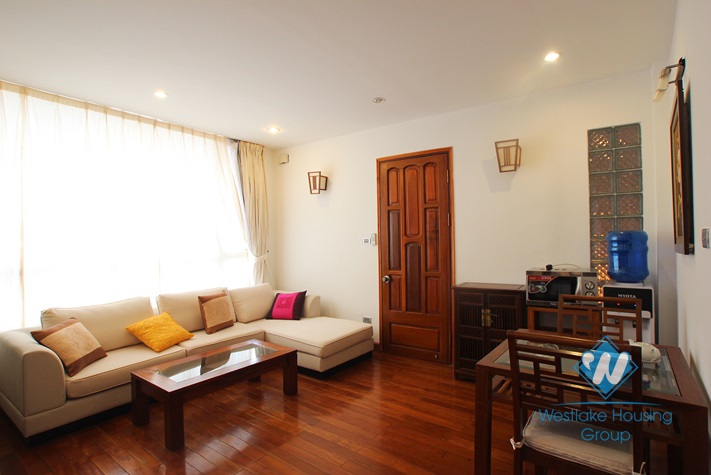 Bright apartment available for rent in Truc Bach area, Ba Dinh, Hanoi, fully furnished.