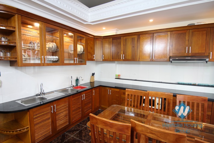 Share house for rent in Lac Long Quan, Tay Ho, Ha Noi