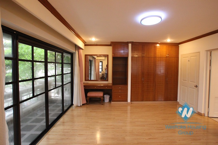 Serviced villa rental in Oriental Palace complex, Tay Ho, Hanoi