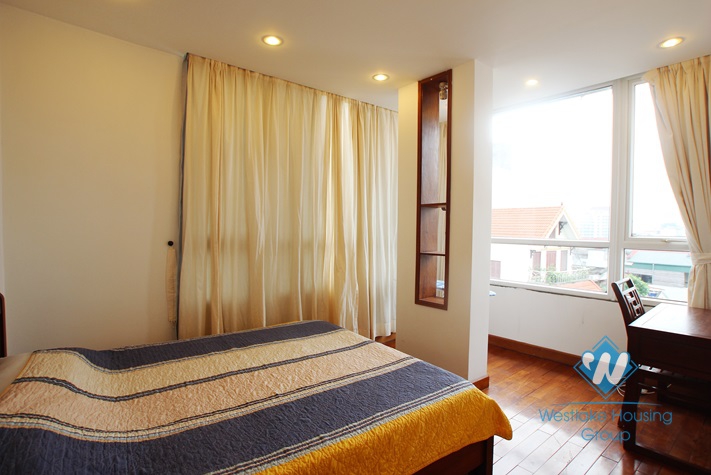 Bright apartment available for rent in Truc Bach area, Ba Dinh, Hanoi, fully furnished.