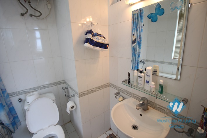A nice apartment for rent in Lac Long Quan, Tay Ho, Ha Noi