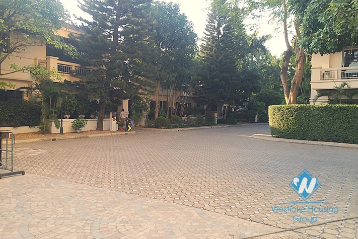 Nice services apartment for rent in Tay ho, Hanoi