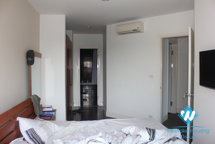 Lake view apartment for rent in Golden Westlake, Tay Ho,Hanoi