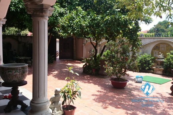 Nice and garden house for rent in Dang Thai Mai st, Tay Ho district