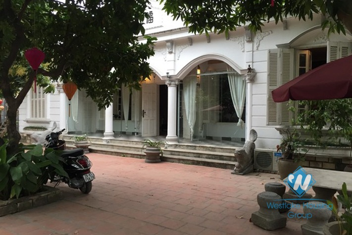 Nice and garden house for rent in Dang Thai Mai st, Tay Ho district