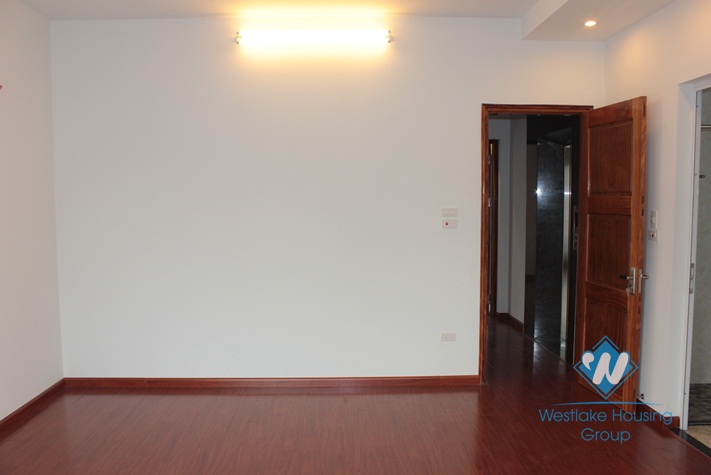 New house for rent in Dang Thai Mai, Tay Ho, Ha Noi