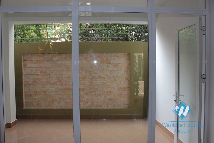 New house for rent in Dang Thai Mai, Tay Ho, Ha Noi