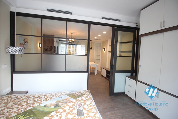 A beautiful brand new apartment for rent on Dang Thai Mai Street, Tay Ho