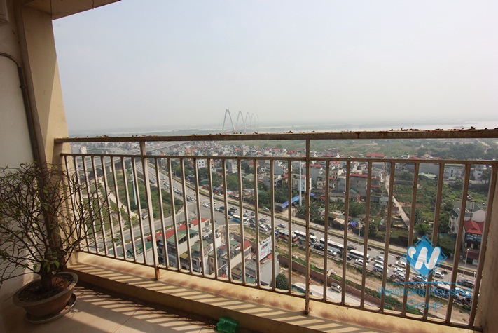 Nicely furnished and affordable 3 bedrooms apartment for rent on Lac Long Quan, Tay Ho, HN