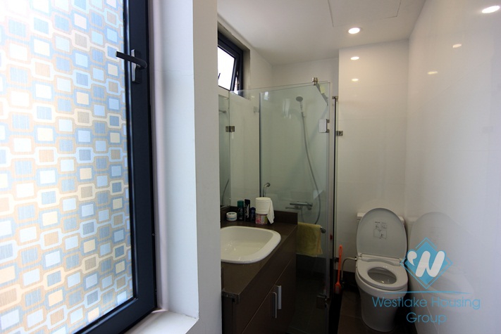 Room in a shared house at Giang Vo street, all bills included