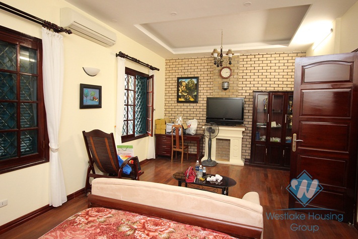 Lake side house with beautiful lake view for rent in Truc Bach, Ba Dinh, Hanoi