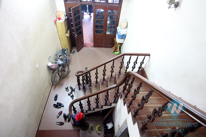 House with lakeview for rent in Tay Ho, Hanoi