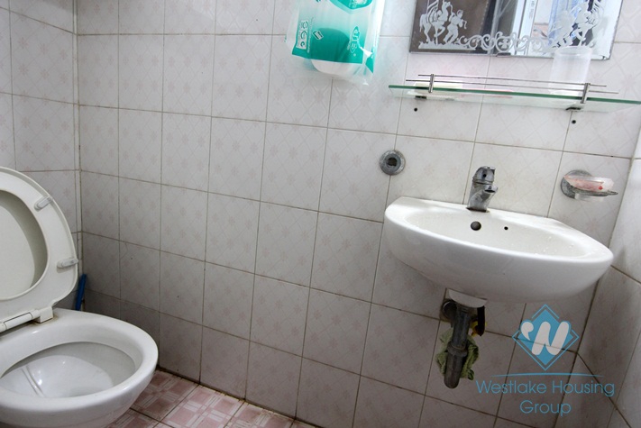 House with lakeview for rent in Tay Ho, Hanoi