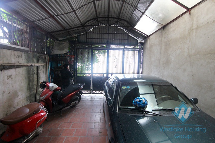 House with lakeview for rent in Tay Ho, Hanoi